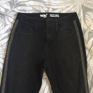 Dark Gray/black jeans with cute detailing